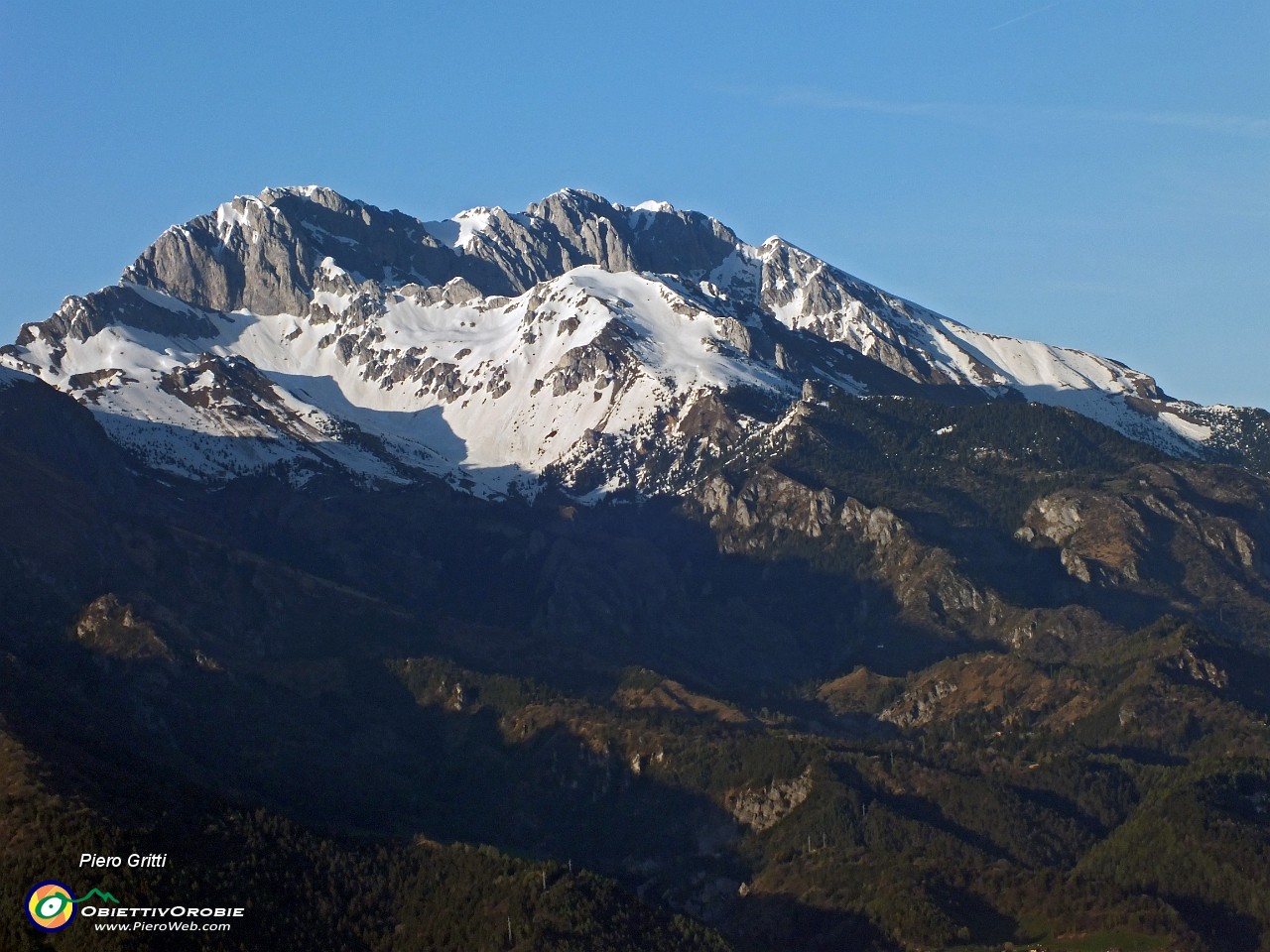 89 La Regina, la Presolana, alla luce del tramonto....JPG